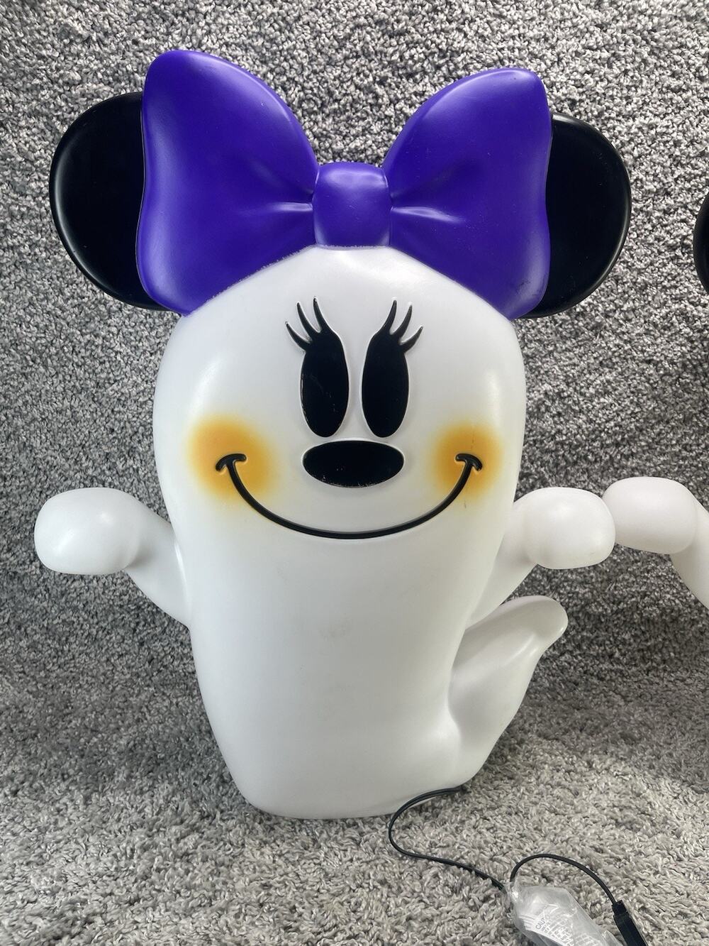 Disney 2 ft Disney LED Lighted Stylized Minnie Mouse Ghost Halloween Blow Mold